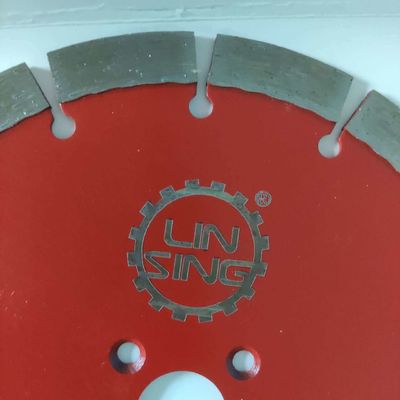 Segmented Teeth Cutter Disc for Dry Cutting of Sharpness Diamond Tool Sandstone Brick