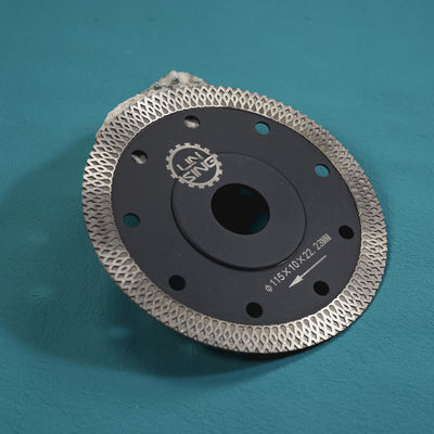 140 Teeths Turbo Saw Blade for Stone Slab and Tile Cutting Wet Dry Cutting Disc