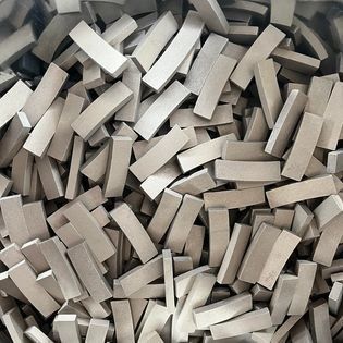 1000-1200-1600mm Blade LINSING 24*9*13MM Diamond Segments for Granite Stone Cutting