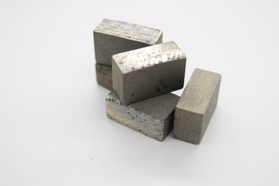 Flat Shape Segment Diamond for Granite Andesite Lava Cutting Tool 1800mm Blade Tip