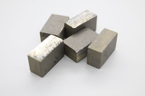 Flat Shape Segment Diamond for Granite Andesite Lava Cutting Tool 1800mm Blade Tip