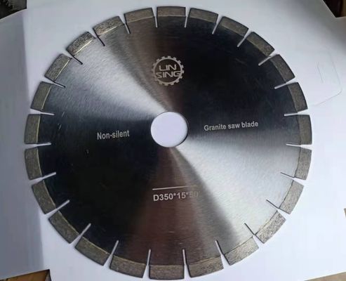 Sintered Diamond Saw Blades for Granite Cutting Customized Support Short-teeth Type