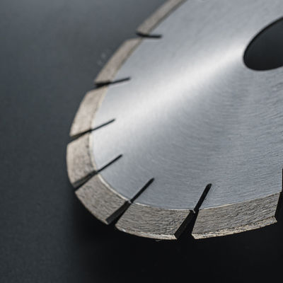 Granite Cutting Made Simple 350MM Diamond Saw Blade with 40*3.2*10mm Segment Size