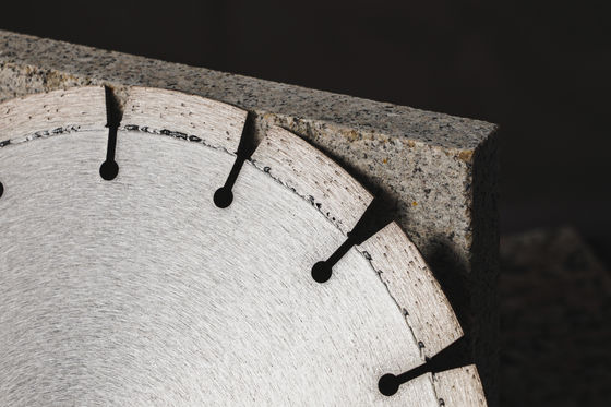 D105-D3500 mm Silver/Black Diamond Tools Granite Saw Blades for Different Diameters