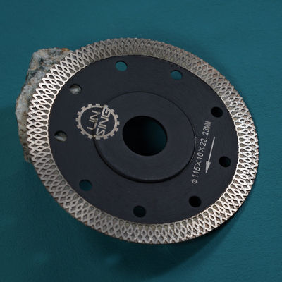 5/8in Arbor Size 105MM 115MM Turbo Diamond Cutting Saw Blade with Diamond Powder Alloy Steel