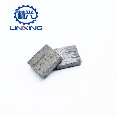 Sandwich Layer Segment Sandstone Stone Diamond Tips for Single Blade Machine 1200mm