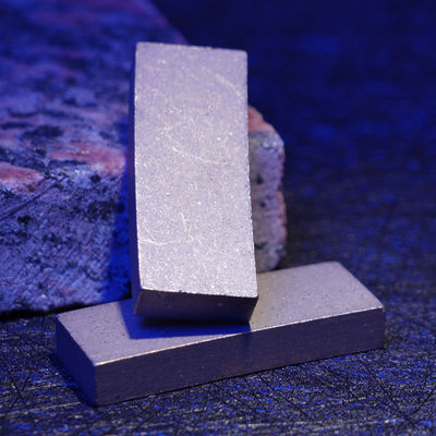 Diamond Segment Metal Powder Cold Press Machine for D2000 2500mm Wet Cutting in Indonesia