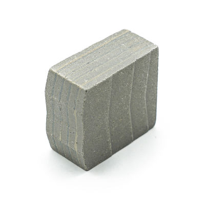 24*13.6/14.4*20.5 Mm Diamond Cutting Segment For Granite Superior Sharpness
